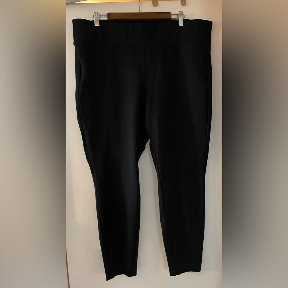 STUDIO BY TORRID PONTE PANT